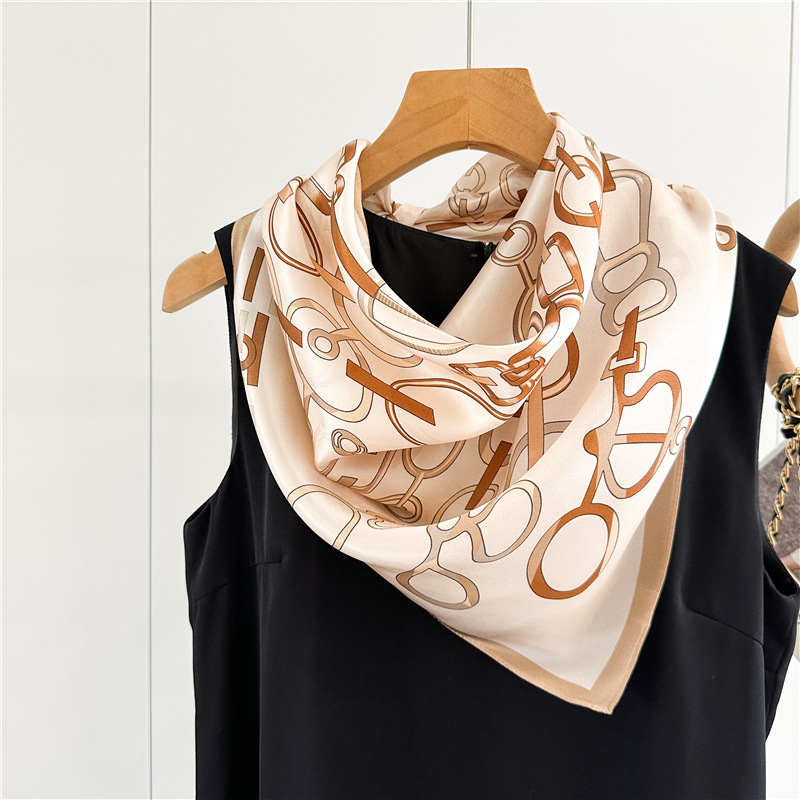 여름 실크 작은 스카프 여성 봄 숄 스퀘어 반다나 헤어 - Travel Accessories Neck 리뷰 및 가격