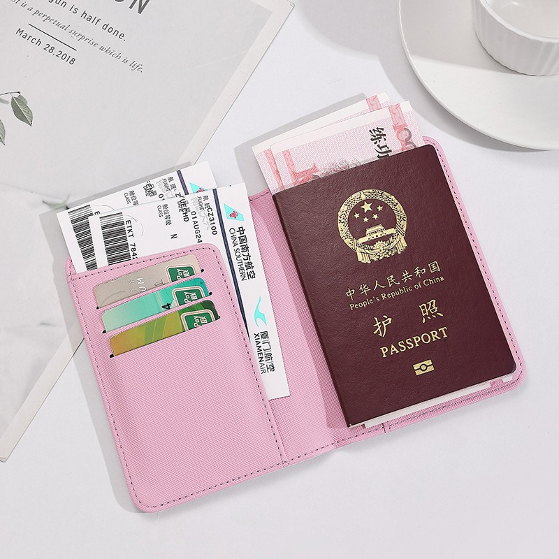 헬로 키티 여성 여권 커버 PU 가죽 다기능 신용 카드 - Travel Accessories On Plane 리뷰 및 가격